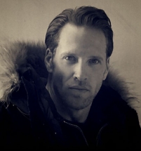 Stand In Photo Double Fargo 2017